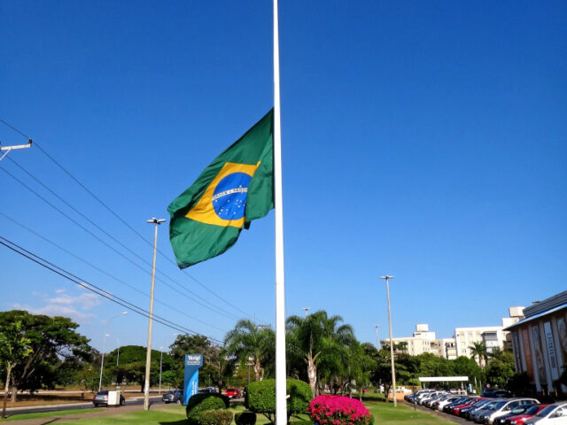 O uso da presidência como defesa política e pessoal da morte! O uso da presidência como defesa política e pessoal da morte!